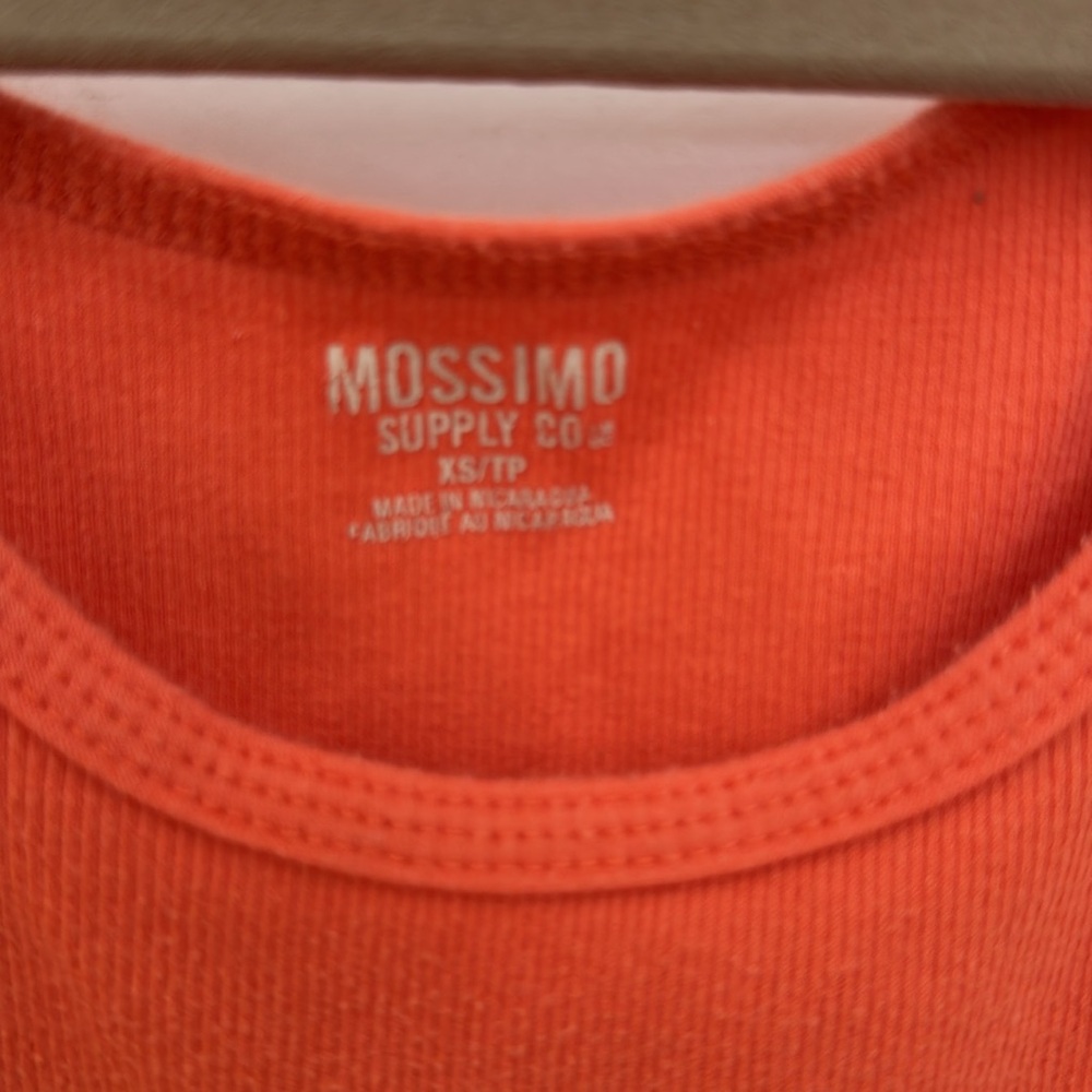 Mossimo Tank Top - Picture 2 of 2